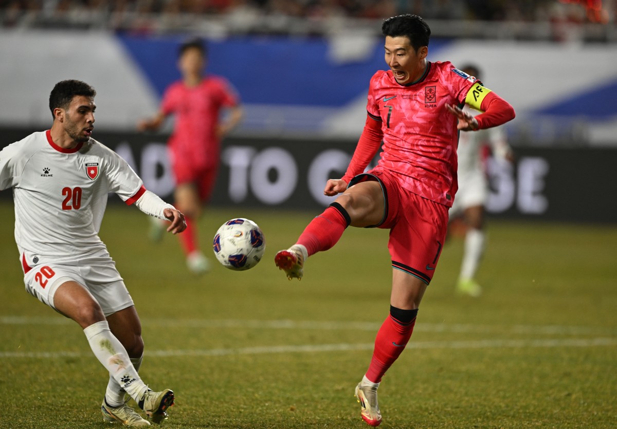 热刺vs小蜜蜂首发：库杜斯、里沙利松领衔！帕利尼亚替补